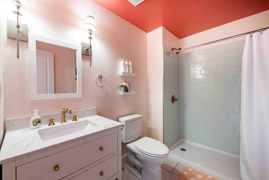 Blush And Bashful Germantown Two Bedroom Apartment Louisville Exteriör bild