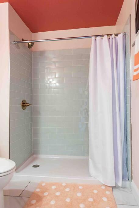 Blush And Bashful Germantown Two Bedroom Apartment Louisville Exteriör bild